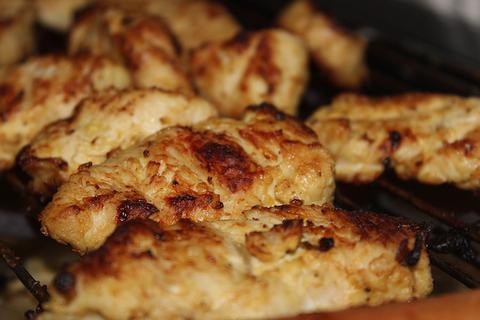 Grillgut oder ähnliches aufwärmen