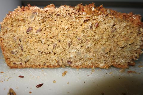 Whole grain carrot bread