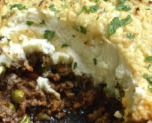 Skinnymixer's Rustic Shepherd's pie with cauliflower mash