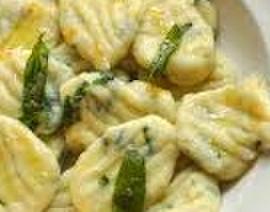 skinnymixer’s LCHF Gnocchi with Basil Butter Sauce