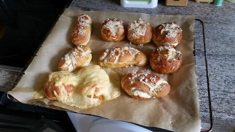 Pretzel rolls