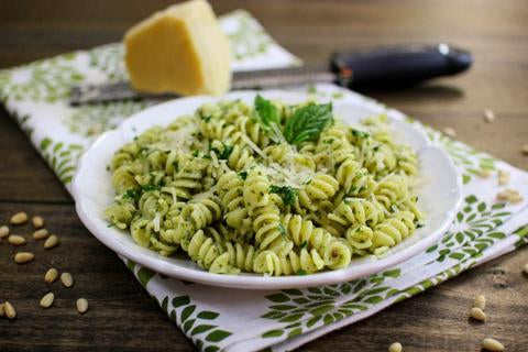 Creamy Pesto Pasta with Chicken and Bacon