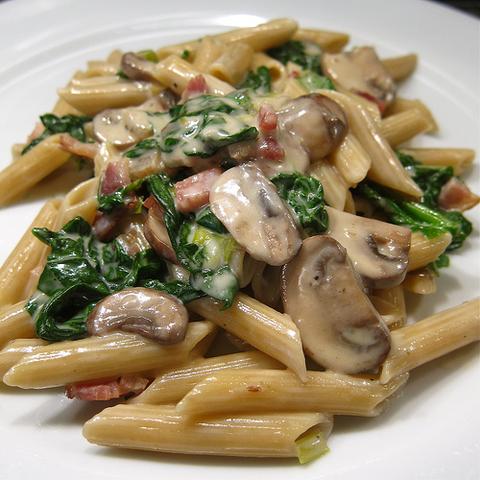 Creamy Chicken, Bacon and Mushroom Penne