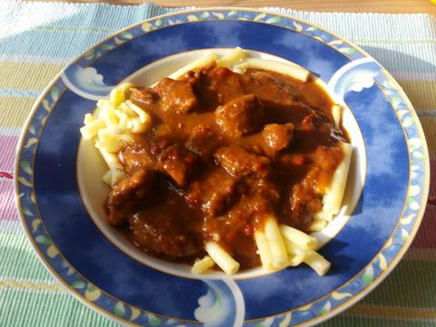 Goulash with pasta