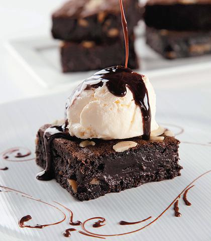 Chocolate brownies with walnuts